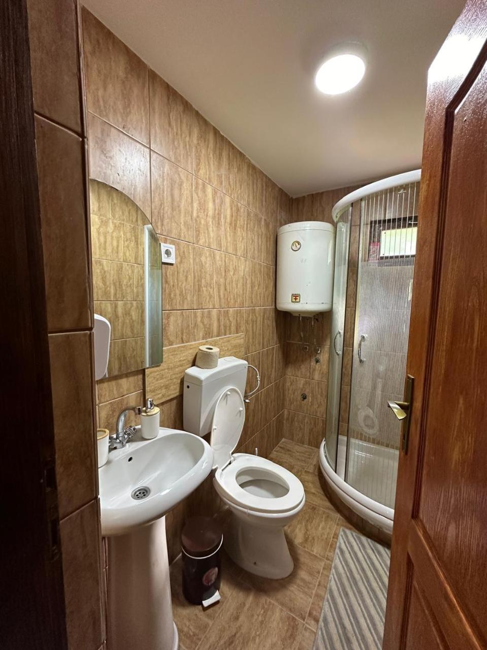 Apartments Svera Danilovgrad Luaran gambar